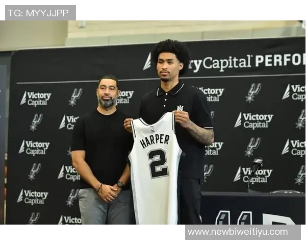 名记称迪伦哈珀适应能力如邓肯但风格各异展现独特魅力 名记称迪伦哈珀适应能力如邓肯但风格各异展现独特魅力