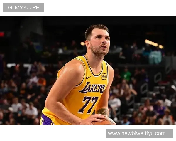 东契奇湖人生涯仅39场便追平浓眉10次砍下35分5篮板5助攻的壮举 东契奇湖人生涯仅39场便追平浓眉10次砍下35分5篮板5助攻的壮举