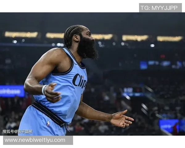 快船今日训练精彩瞬间小卡持球卢指导跑位哈登投篮比尔运球展现默契